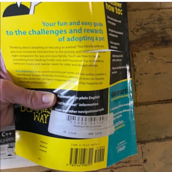 ADOPTING A PET FOR DUMMIES PAPERBACK BOOK MANUAL - Picture 6 of 9